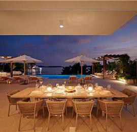 5 bedroom villa with infinity pool and sea views Hvar Town, sleeps 10